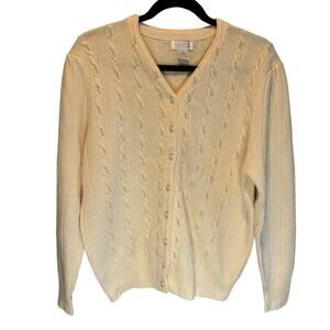 Vintage Sellecca Cream Wool Cable Knit & Pearl Accent Cardigan Sweater - size S